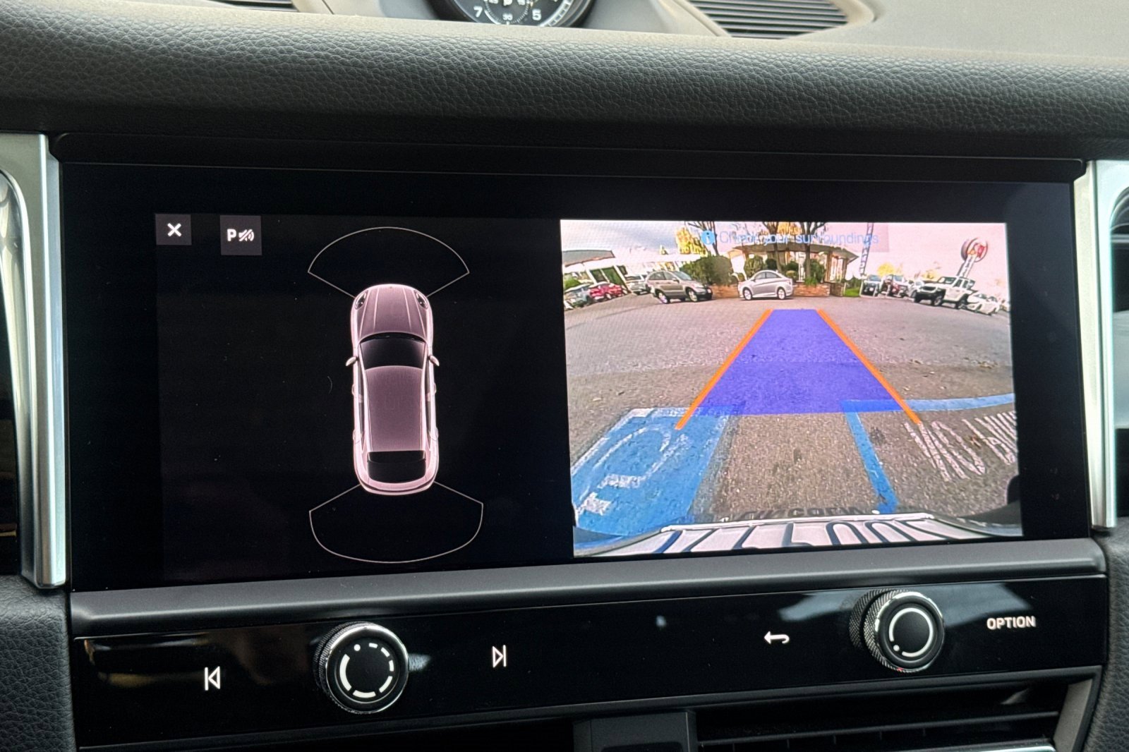 Used 2024 Porsche Macan image 20