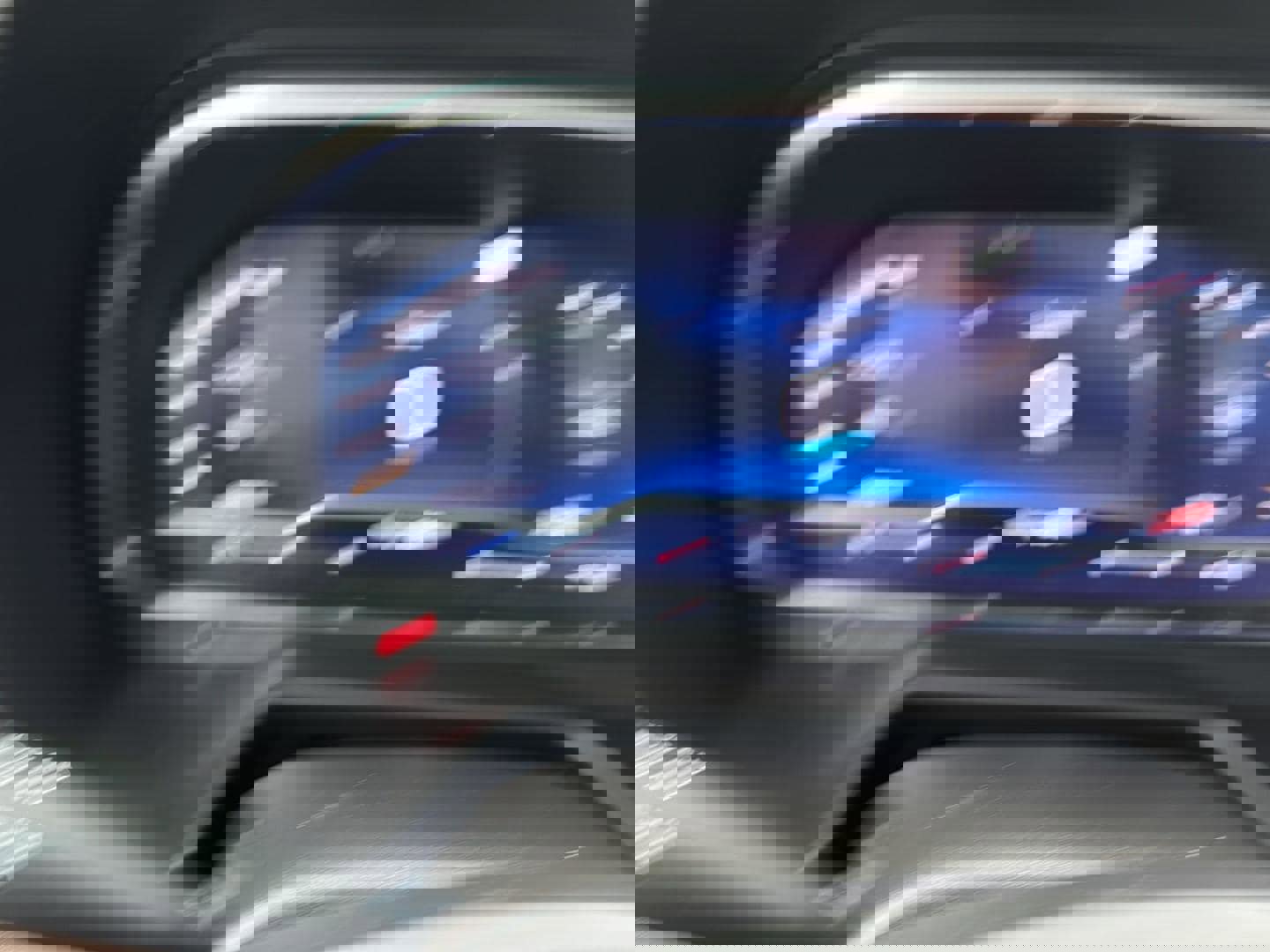 Used 2022 Chevrolet Suburban High Country image 35