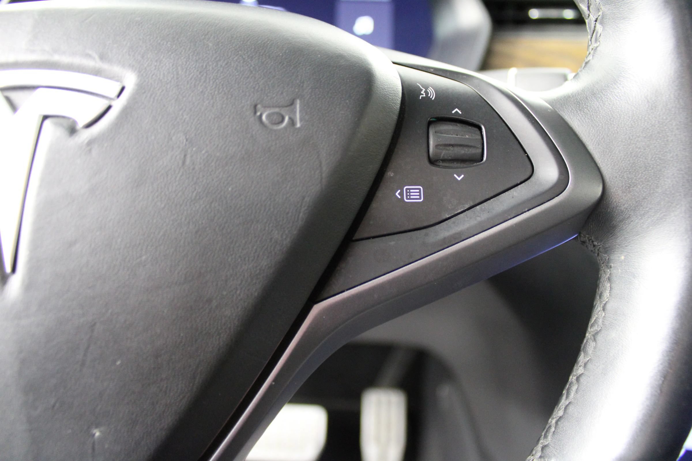 Used 2019 Tesla Model X Performance AWD/4WD image 17