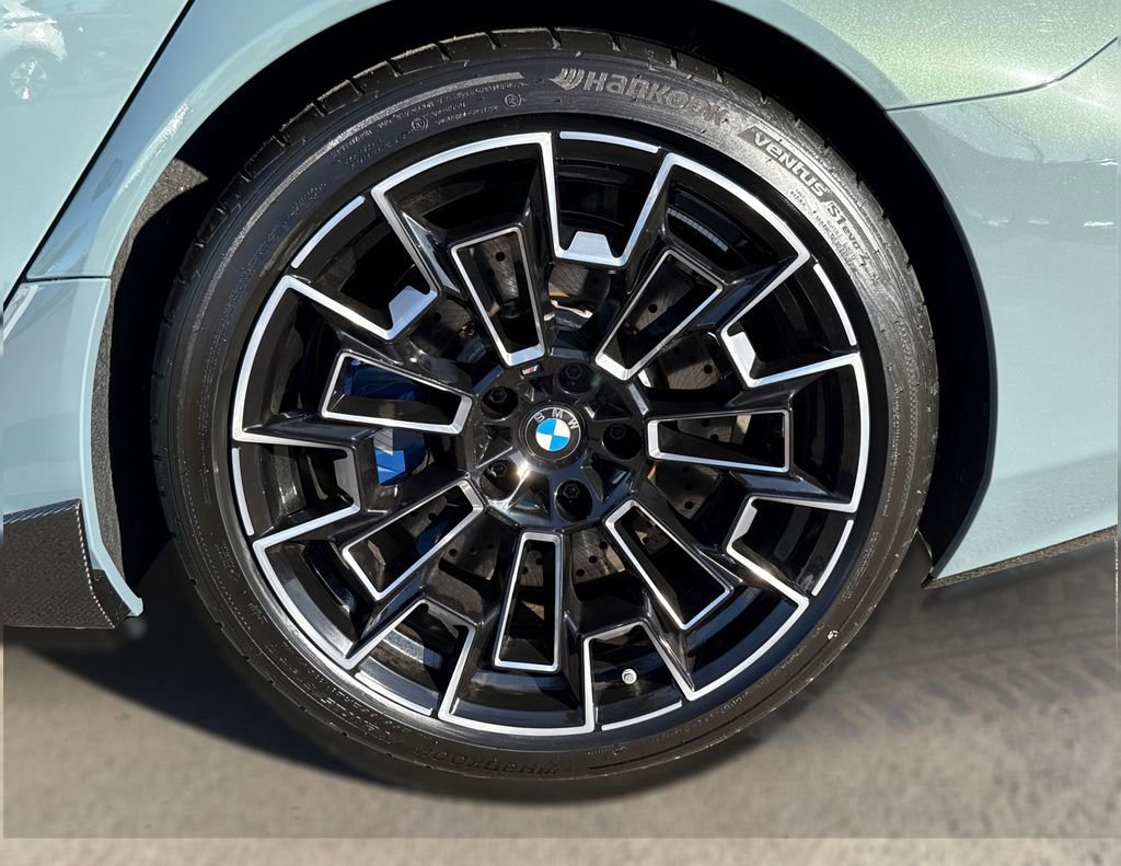 New 2026 BMW M5 w/ Carbon Package AWD/4WD image 14