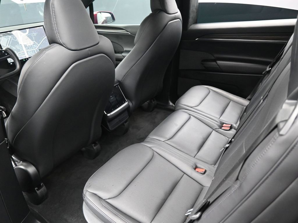 Used 2023 Tesla Model X image 25