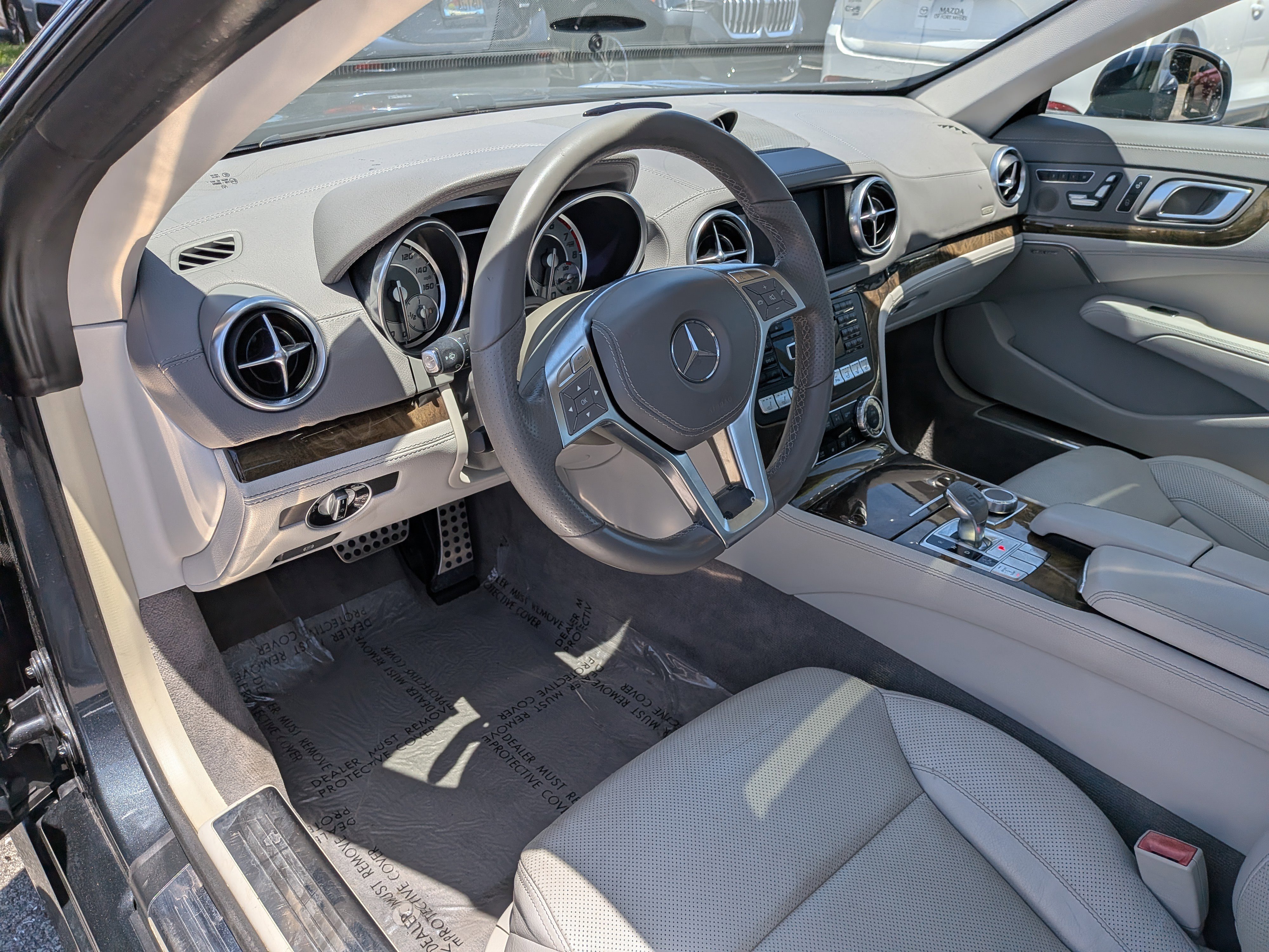 Used 2015 Mercedes-Benz SL 400 w/ Premium I Package image 16