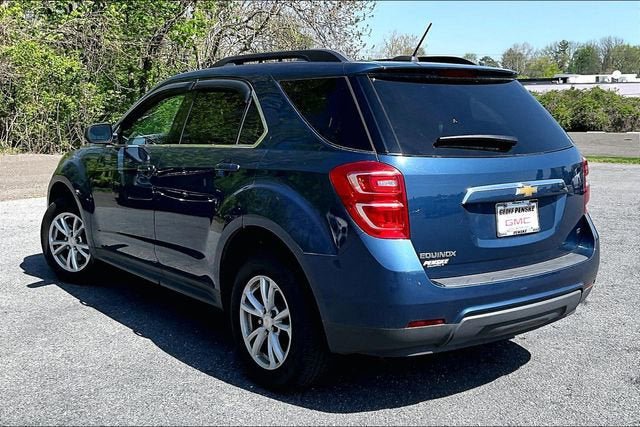 Used 2017 Chevrolet Equinox LT w/ Convenience Package FWD image 4