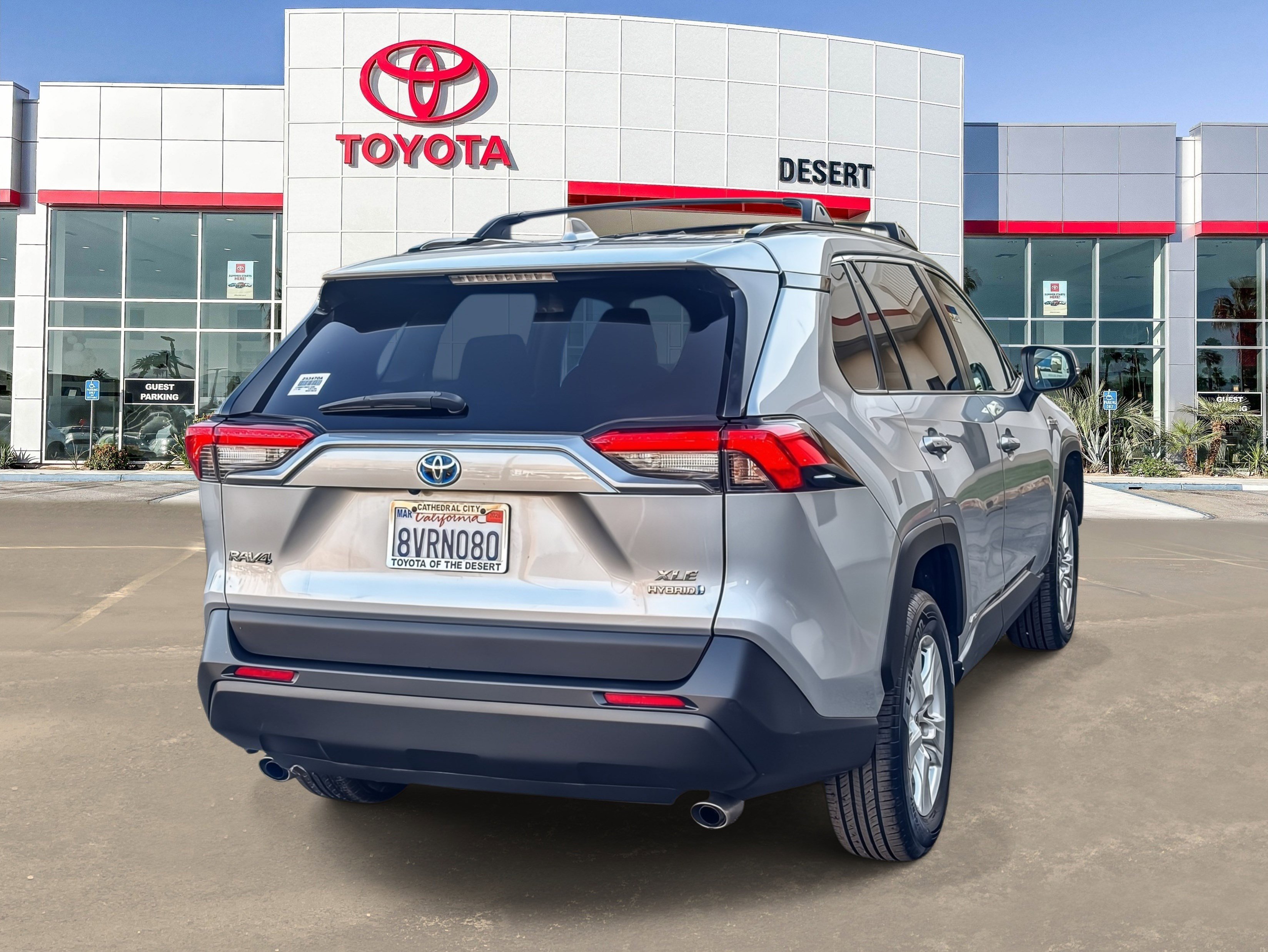 Used 2021 Toyota RAV4 XLE w/ Convenience Package image 7