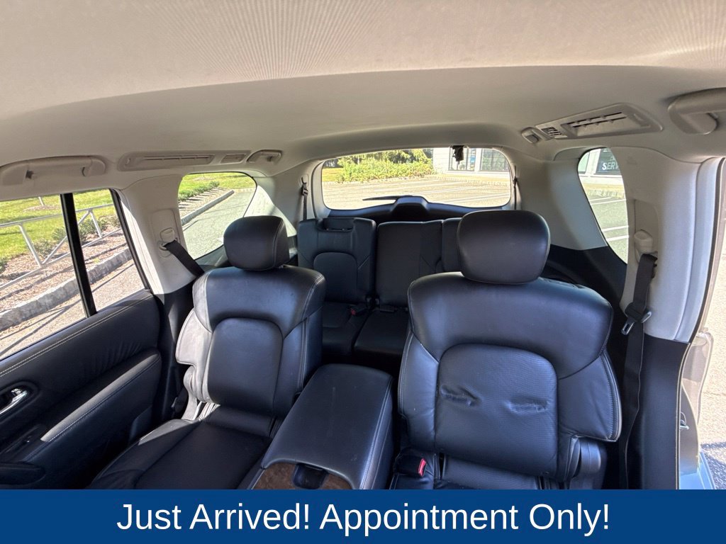 Used 2017 INFINITI QX80 4WD w/ Driver Assistance Package image 11