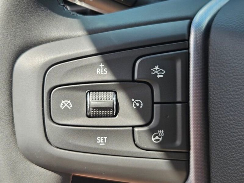 New 2026 GMC Sierra 2500 SLT w/ SLT Premium Package image 23