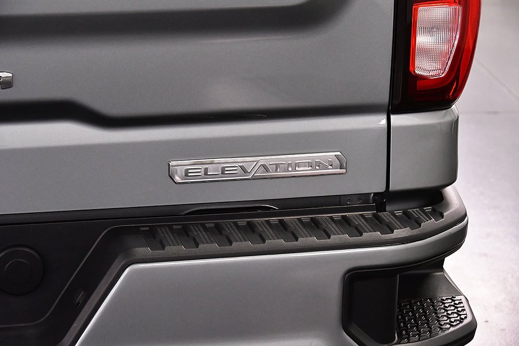 Used 2023 GMC Sierra 1500 Elevation image 12