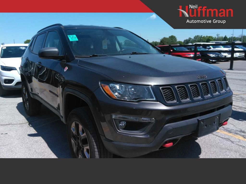 Used 2018 Jeep Compass Trailhawk w/ Cold Weather Group AWD/4WD image 1