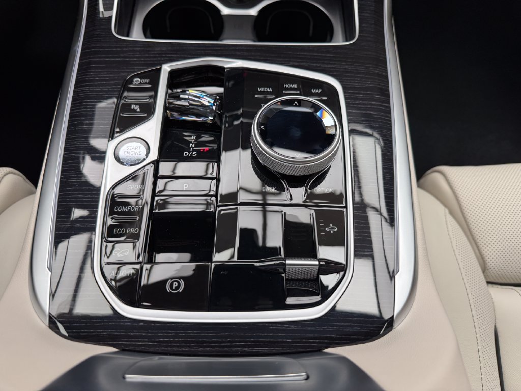New 2027 BMW X7 M60i AWD/4WD image 19