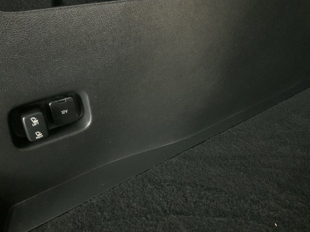 Used 2024 Ford Edge SEL image 9