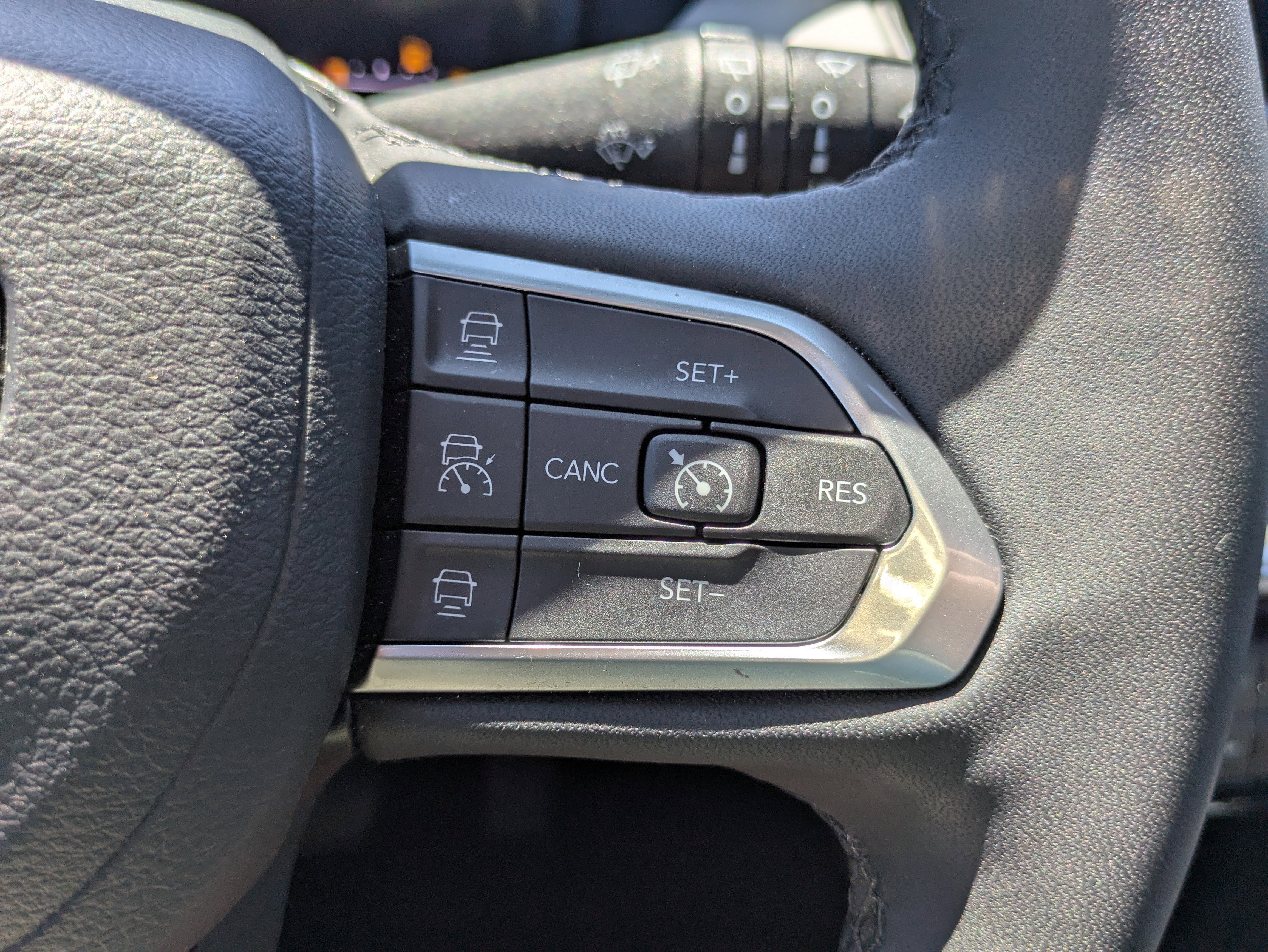 Used 2024 Jeep Compass Limited w/ Elite Group AWD/4WD image 23