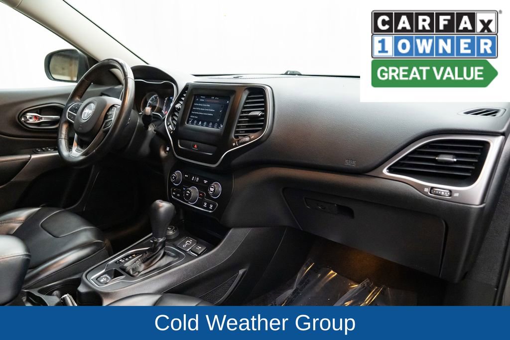Used 2019 Jeep Cherokee Latitude Plus w/ Cold Weather Group AWD/4WD image 28