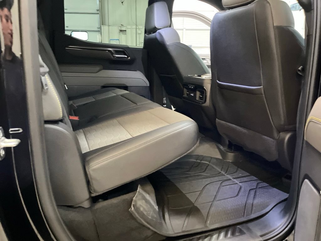 Used 2025 Chevrolet Silverado 1500 ZR2 w/ Technology Package AWD/4WD image 22