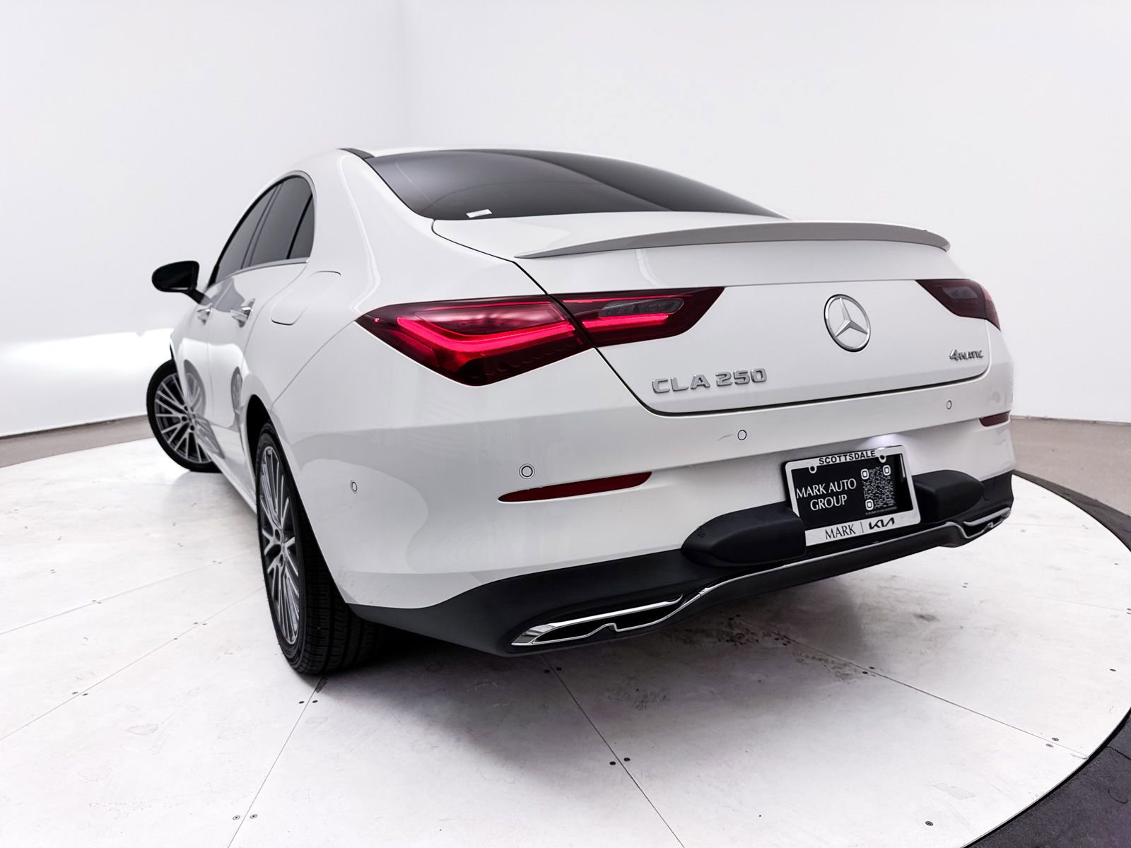 Used 2024 Mercedes-Benz CLA 250 4MATIC image 8