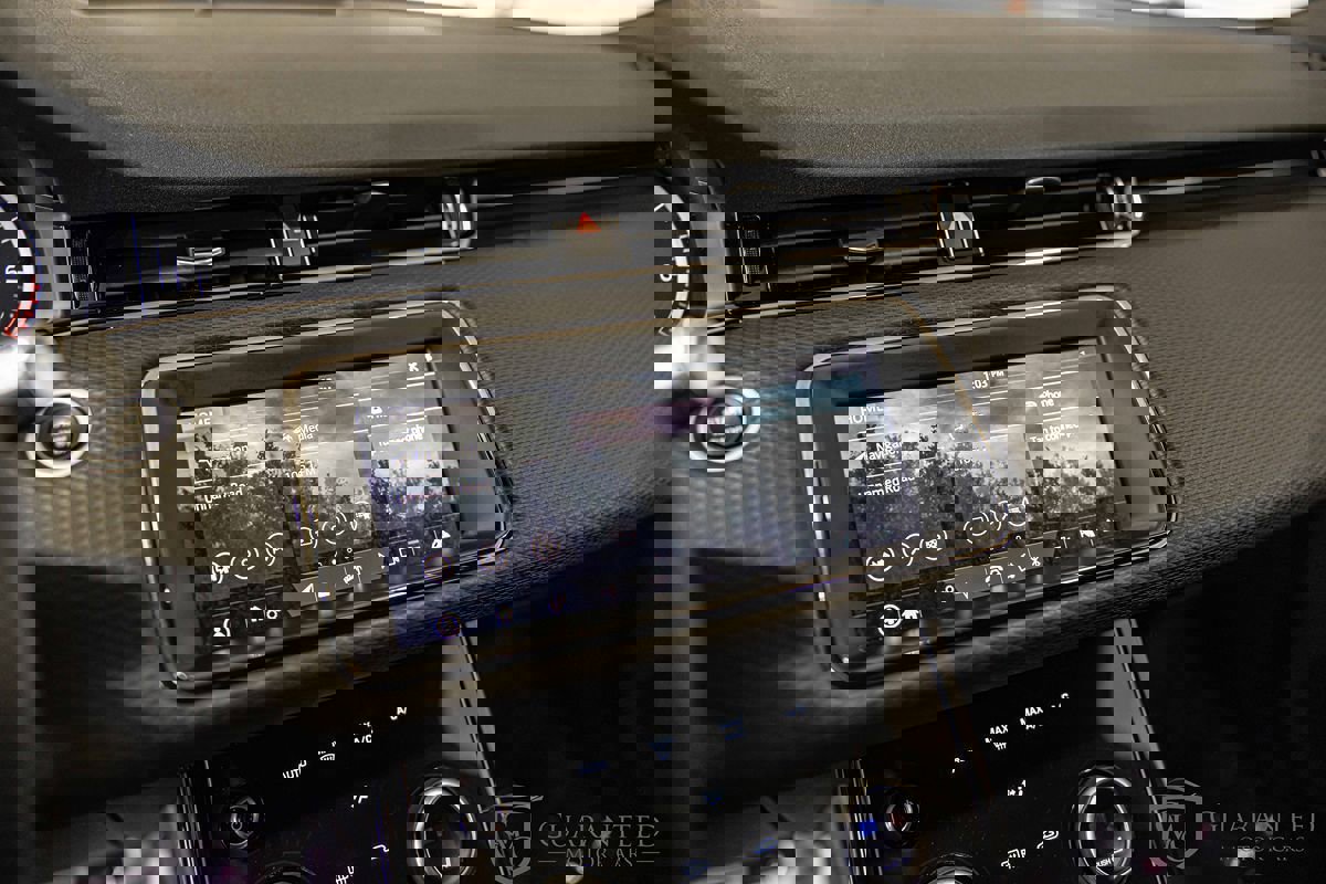 Used 2020 Land Rover Range Rover Evoque R-Dynamic S image 25