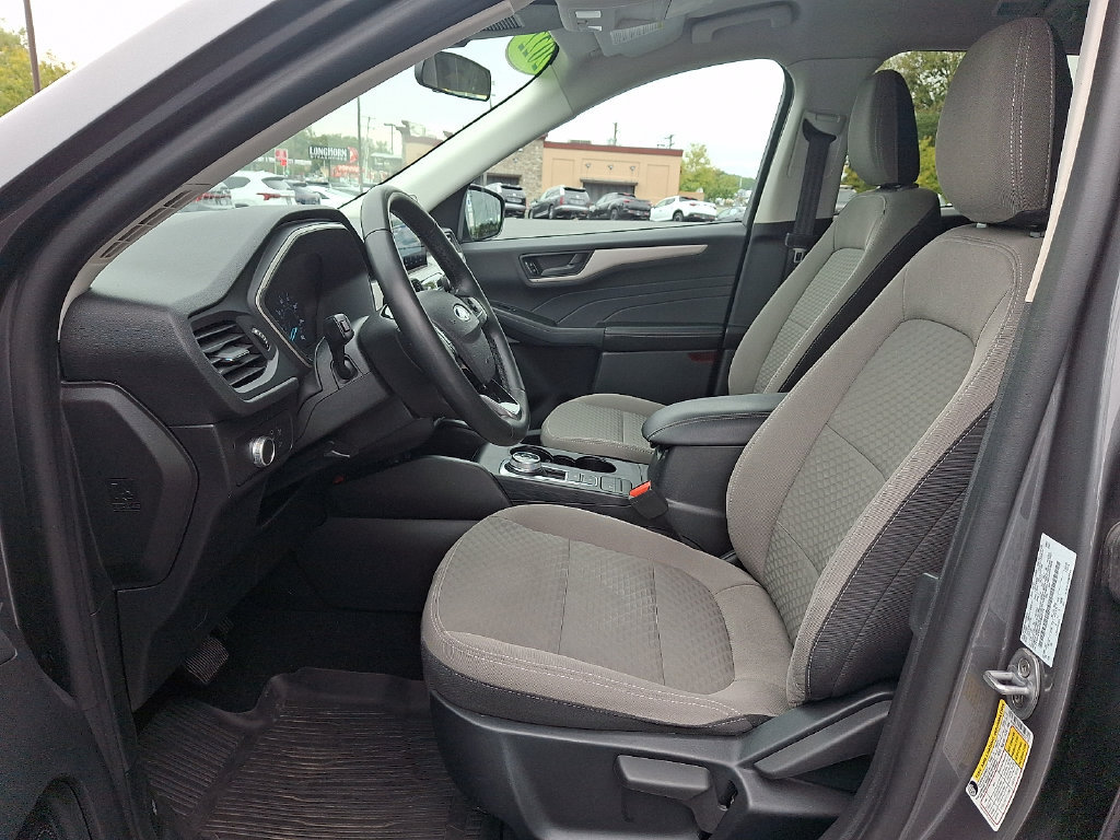 Used 2022 Ford Escape SE w/ SE Sport Appearance Package AWD/4WD image 13