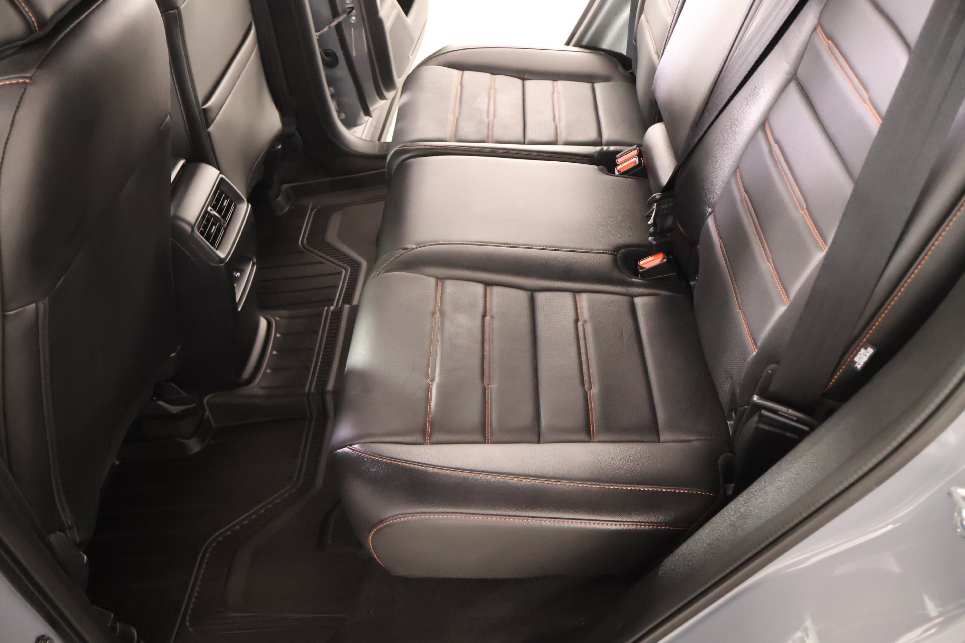 Used 2025 Honda CR-V Sport Touring image 12