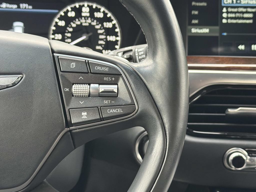 Used 2019 Genesis G90 5.0 Ultimate RWD image 9