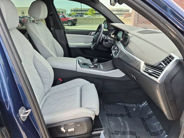Used 2023 BMW X5 xDrive40i w/ M Sport Package AWD/4WD image 21
