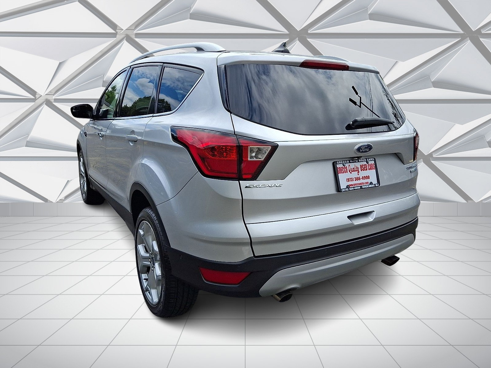 Used 2019 Ford Escape Titanium AWD/4WD image 8
