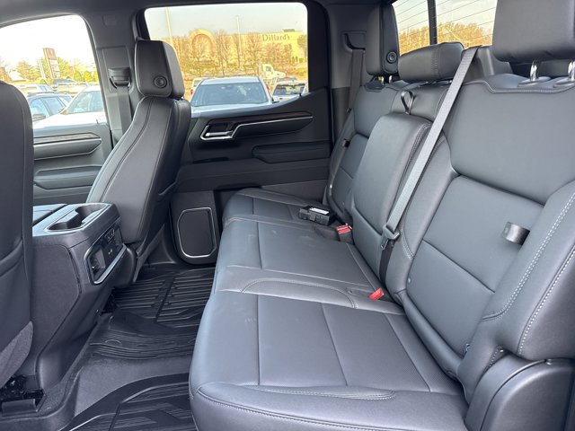 New 2026 GMC Sierra 1500 SLT w/ SLT Premium Plus Package AWD/4WD image 6