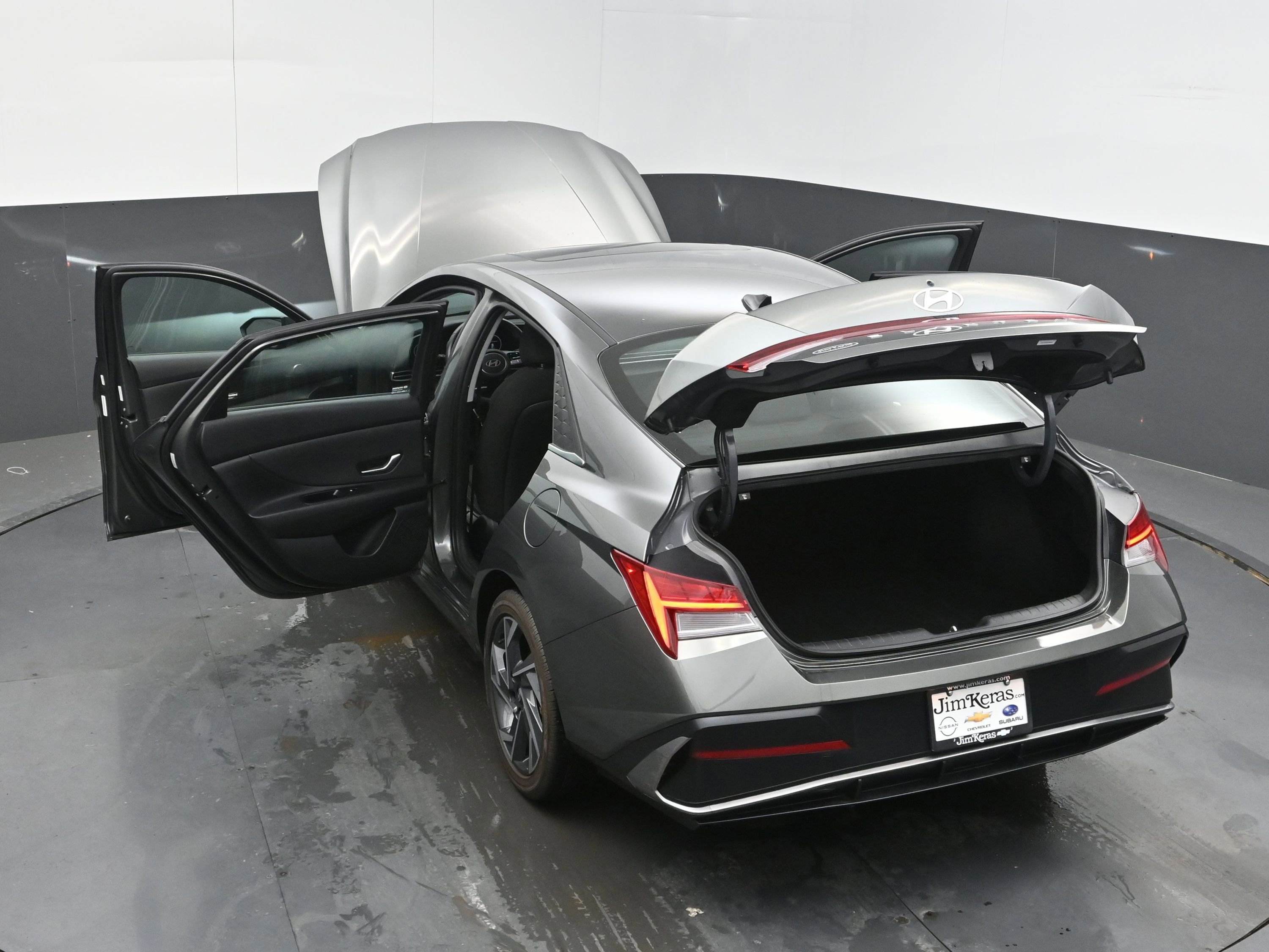 Used 2025 Hyundai Elantra SEL image 43