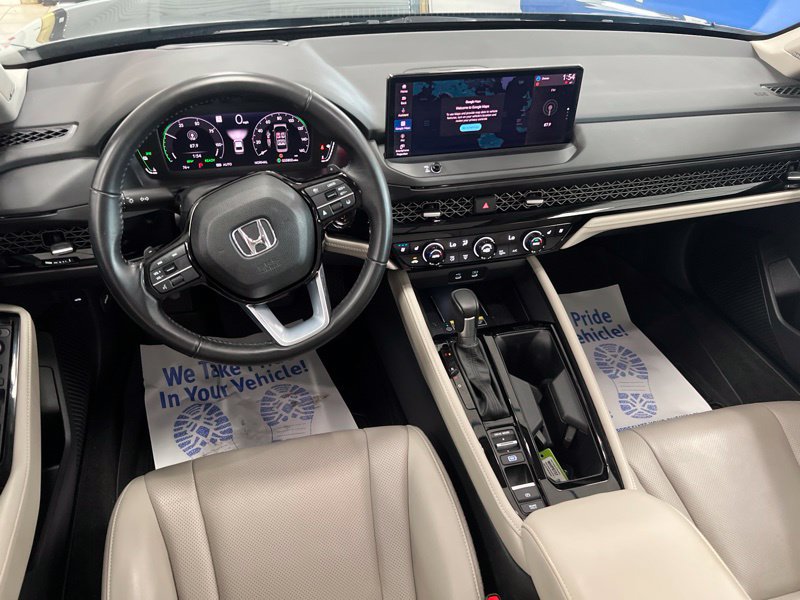 Used 2023 Honda Accord Touring image 30