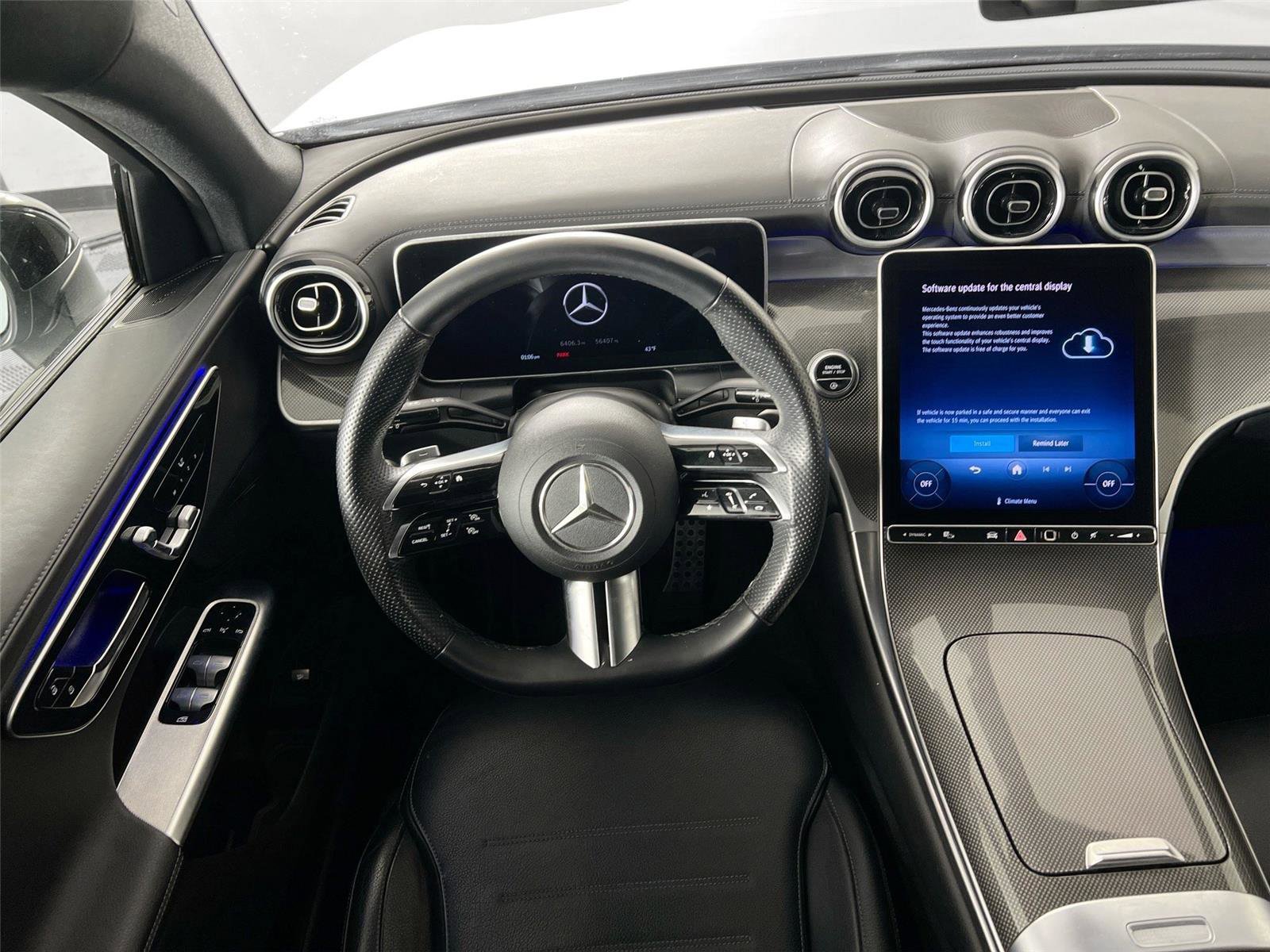Used 2024 Mercedes-Benz GLC 300 4MATIC image 19