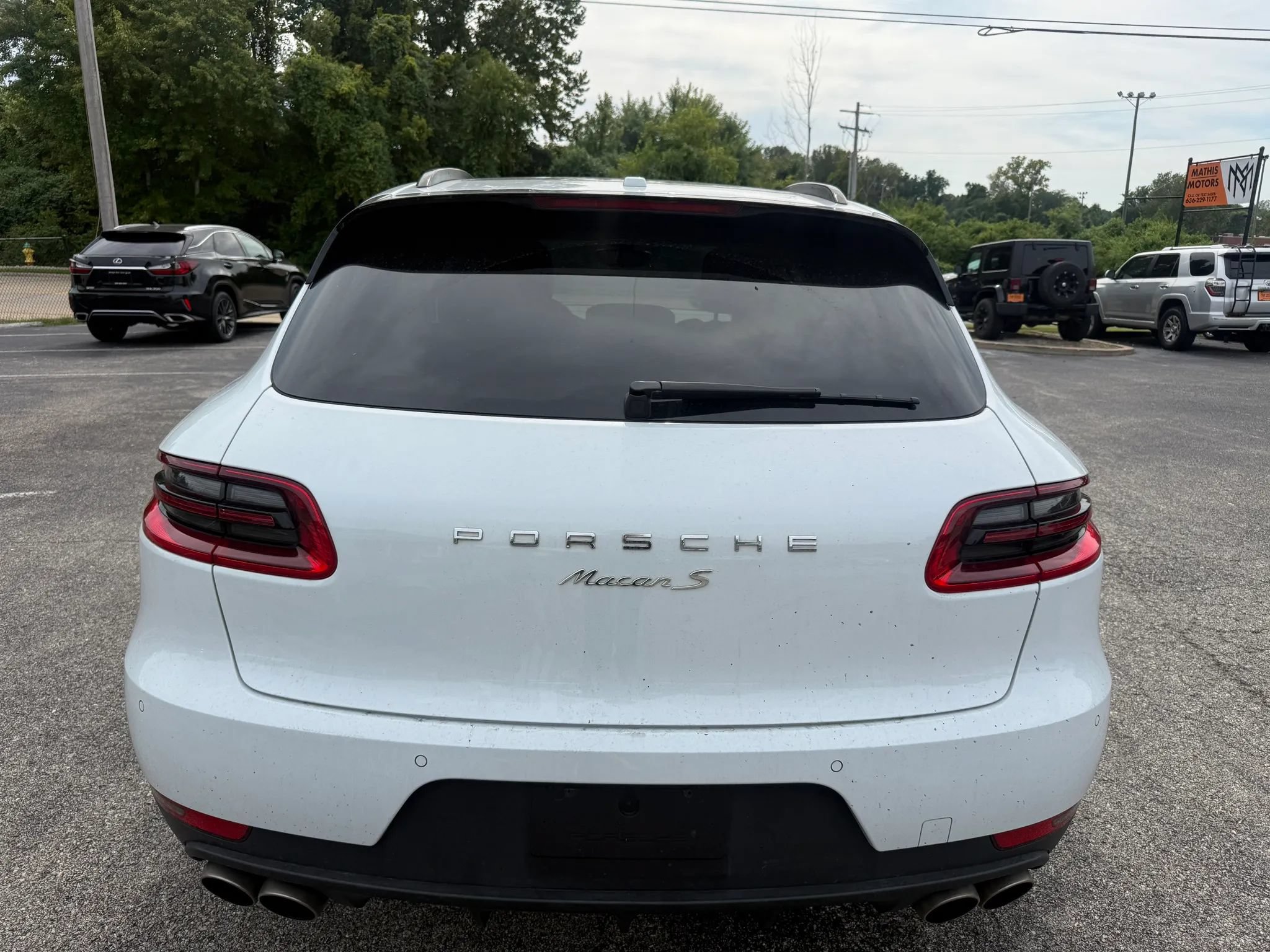 Used 2017 Porsche Macan S AWD/4WD image 4