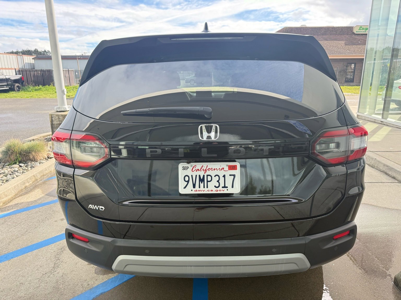 Used 2023 Honda Pilot EX-L image 4