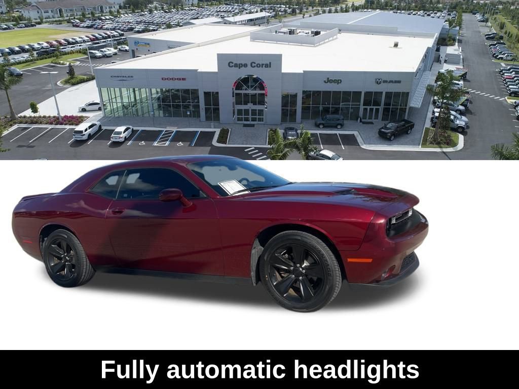 Used 2020 Dodge Challenger SXT RWD image 9