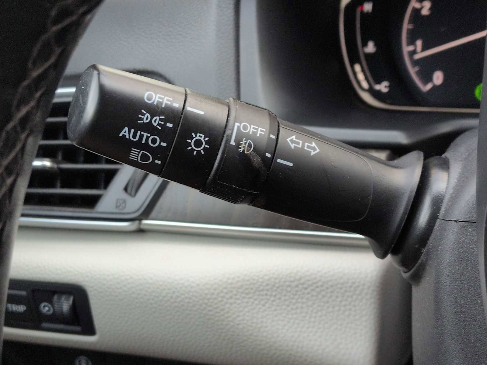 Certified 2020 Honda Accord EX-L image 27