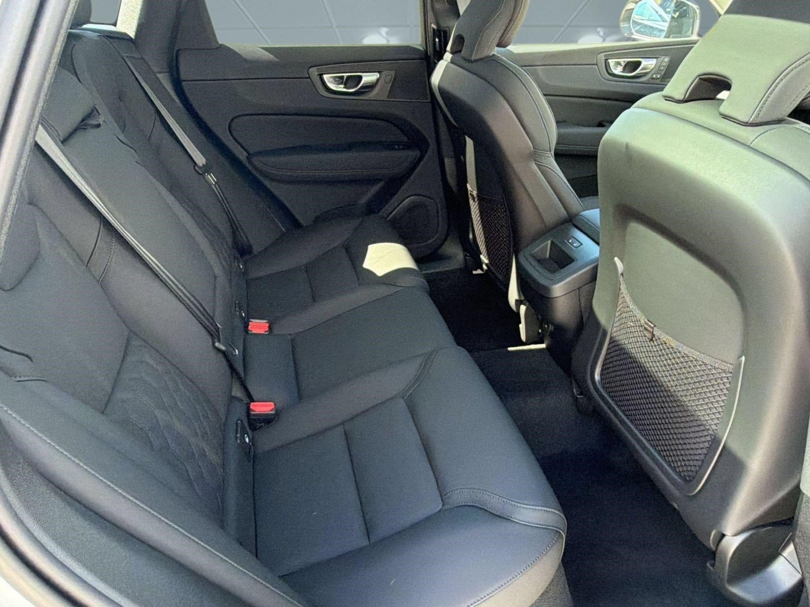 New 2026 Volvo XC60 B5 Plus w/ Climate Package AWD/4WD image 30