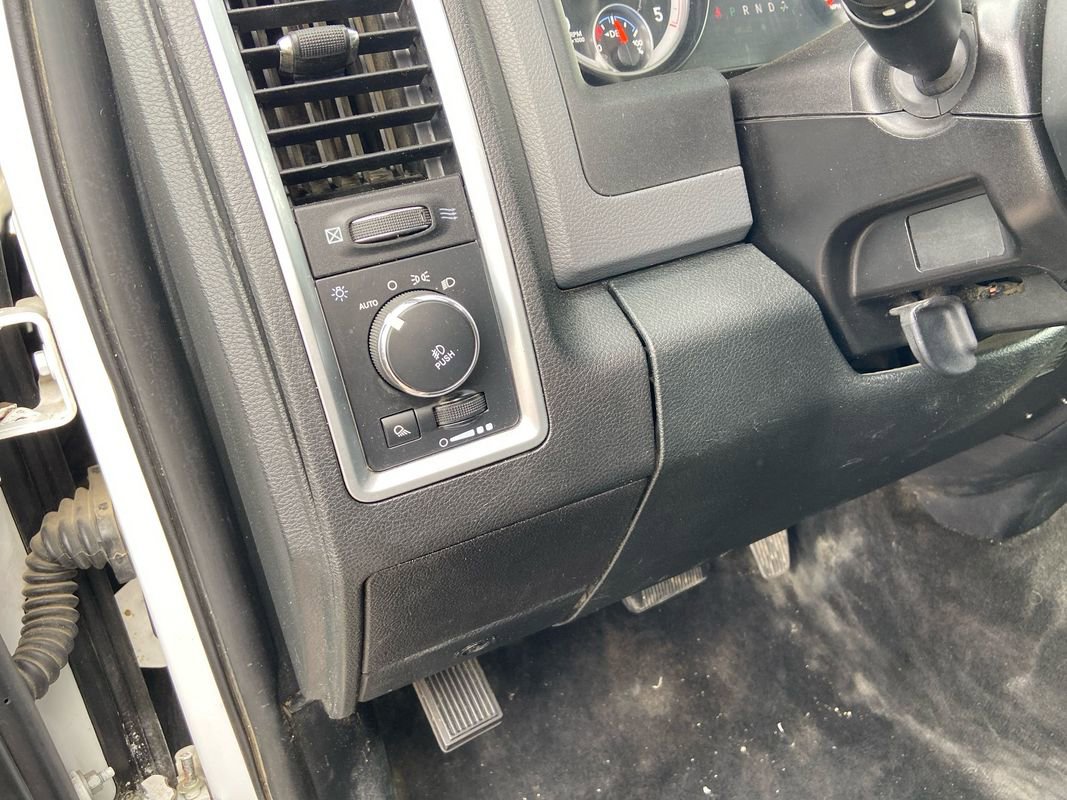 Used 2015 RAM 3500 SLT w/ Cold Weather Group AWD/4WD image 19