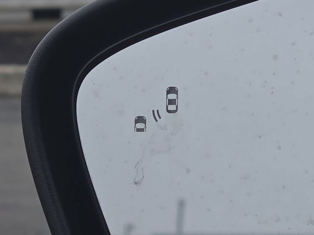 Used 2022 Ford Escape S image 9