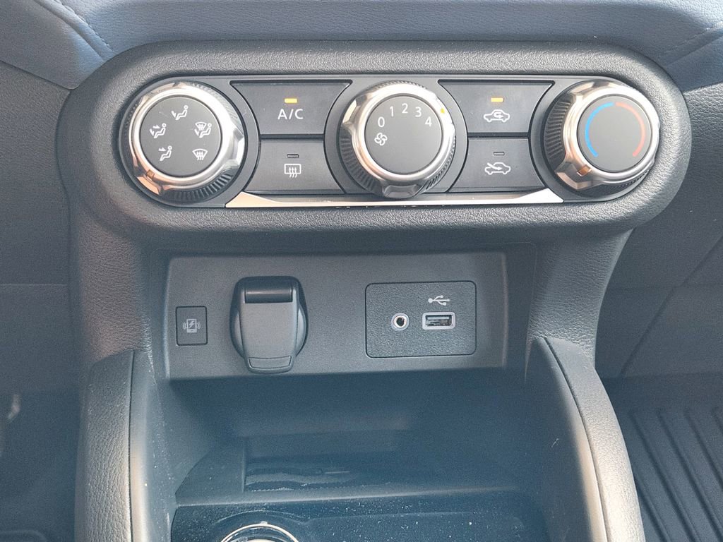New 2025 Nissan Versa SV w/ Trunk Package image 14
