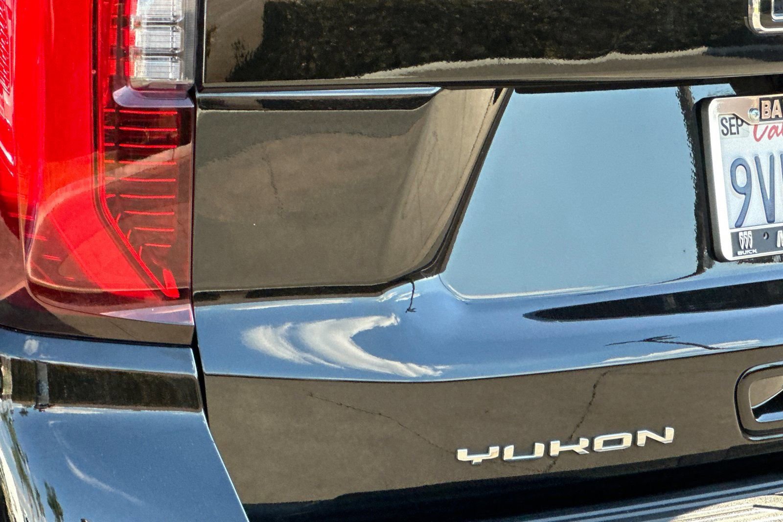 Certified 2025 GMC Yukon XL AT4 Ultimate AWD/4WD image 29