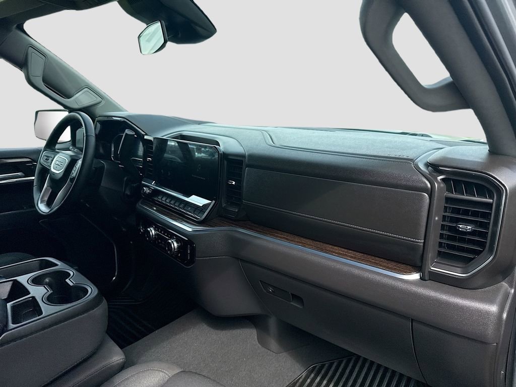 Used 2024 GMC Sierra 1500 Elevation image 26