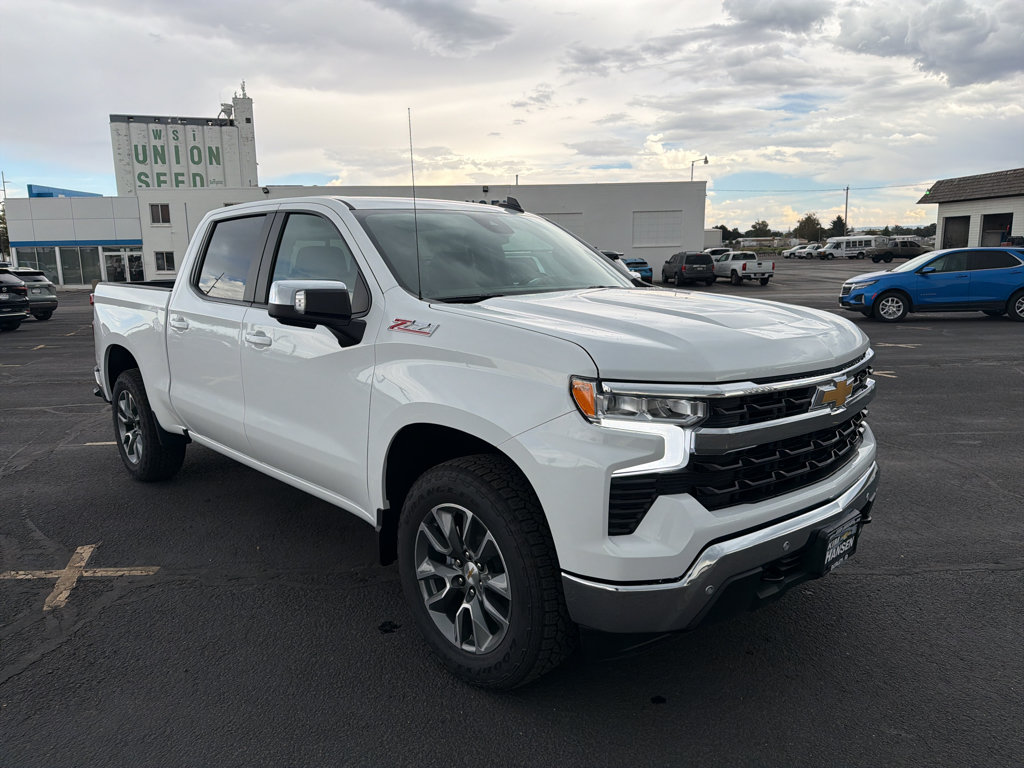 New 2026 Chevrolet Silverado 1500 LT