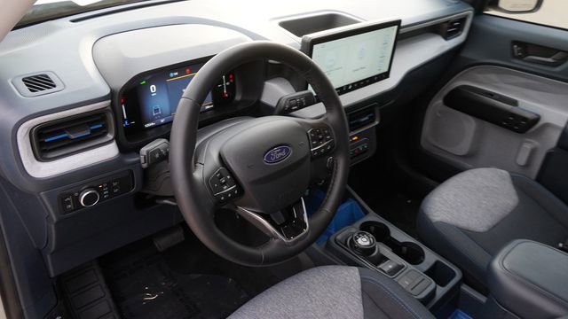 Used 2025 Ford Maverick XLT w/ XLT Luxury Package image 18