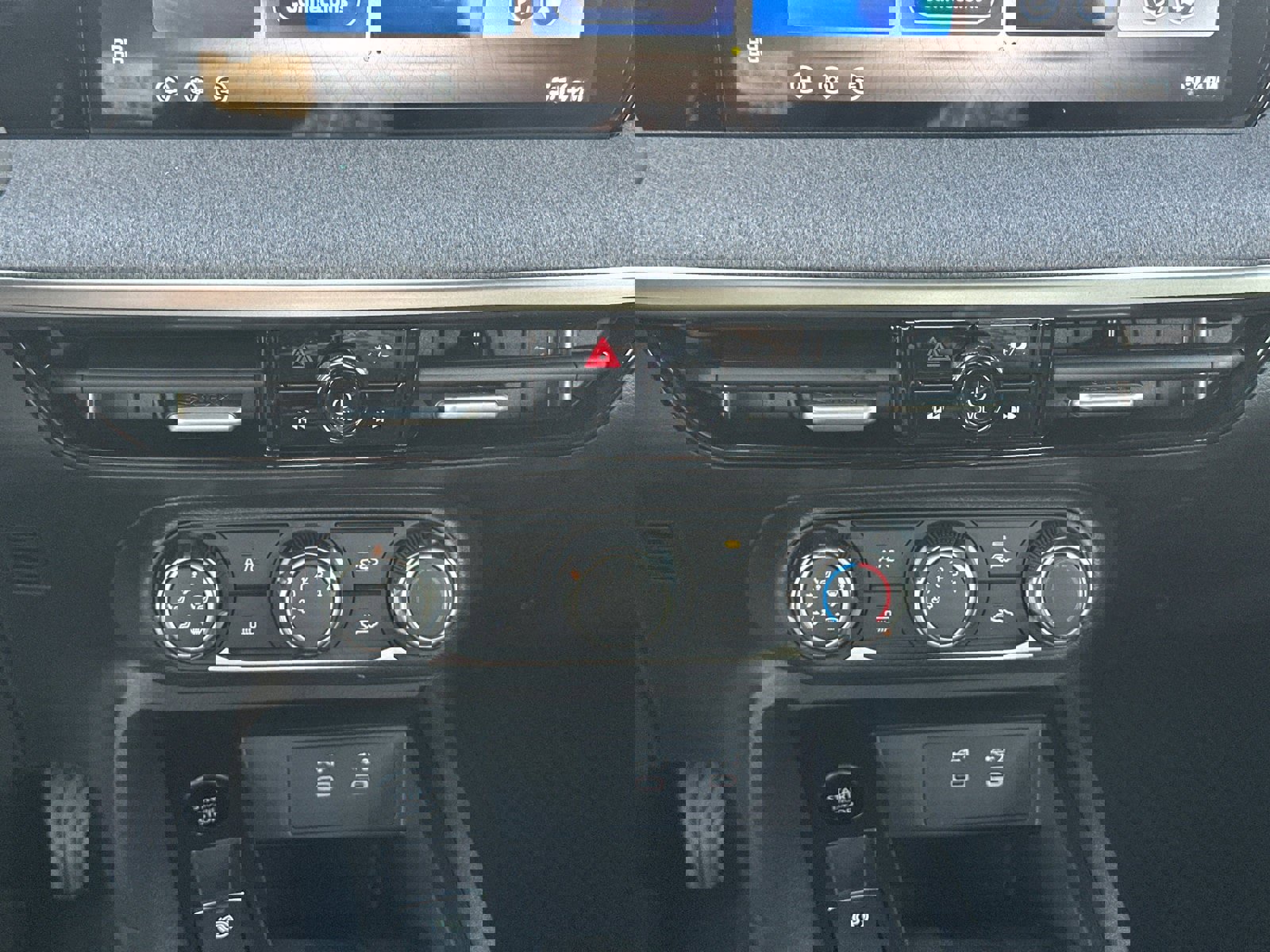 New 2026 Nissan Kicks S image 29