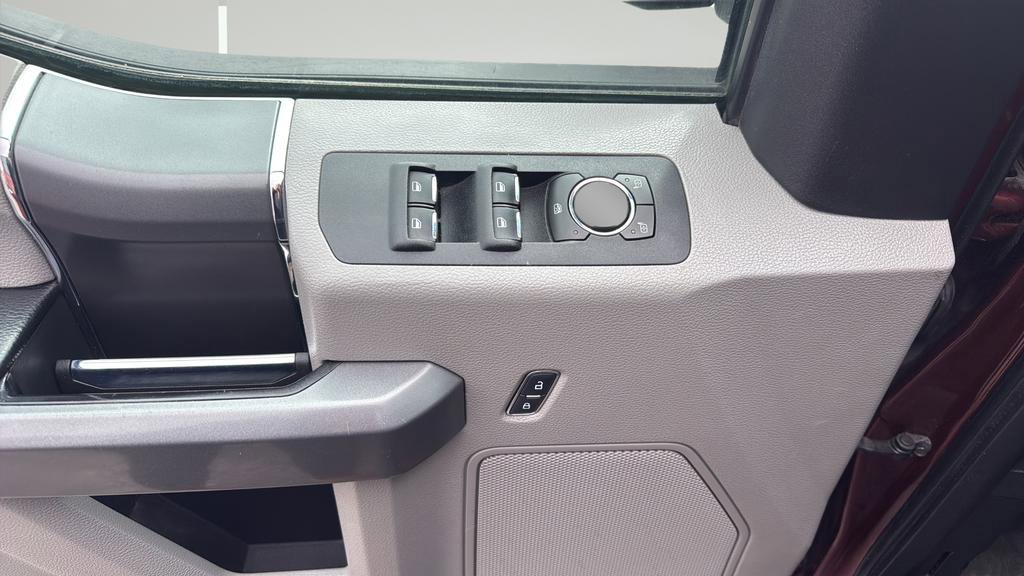 Used 2015 Ford F150 XLT w/ Equipment Group 302A Luxury AWD/4WD image 35