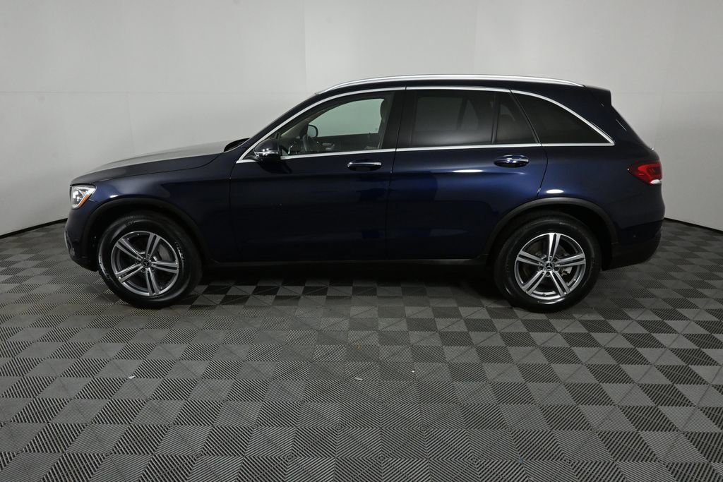 Certified 2022 Mercedes-Benz GLC 300 image 3