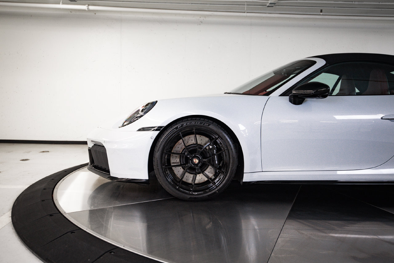 Certified 2026 Porsche 911 Carrera GTS RWD image 11