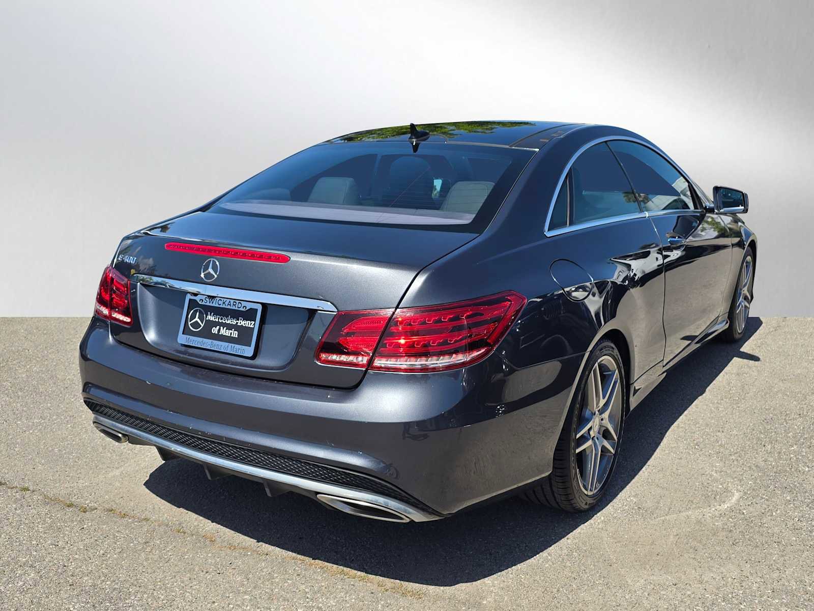 Used 2016 Mercedes-Benz E 400 Coupe image 3