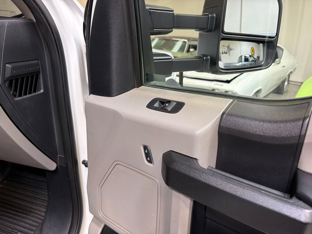 Used 2019 Ford F550 2WD Regular Cab Super Duty image 33