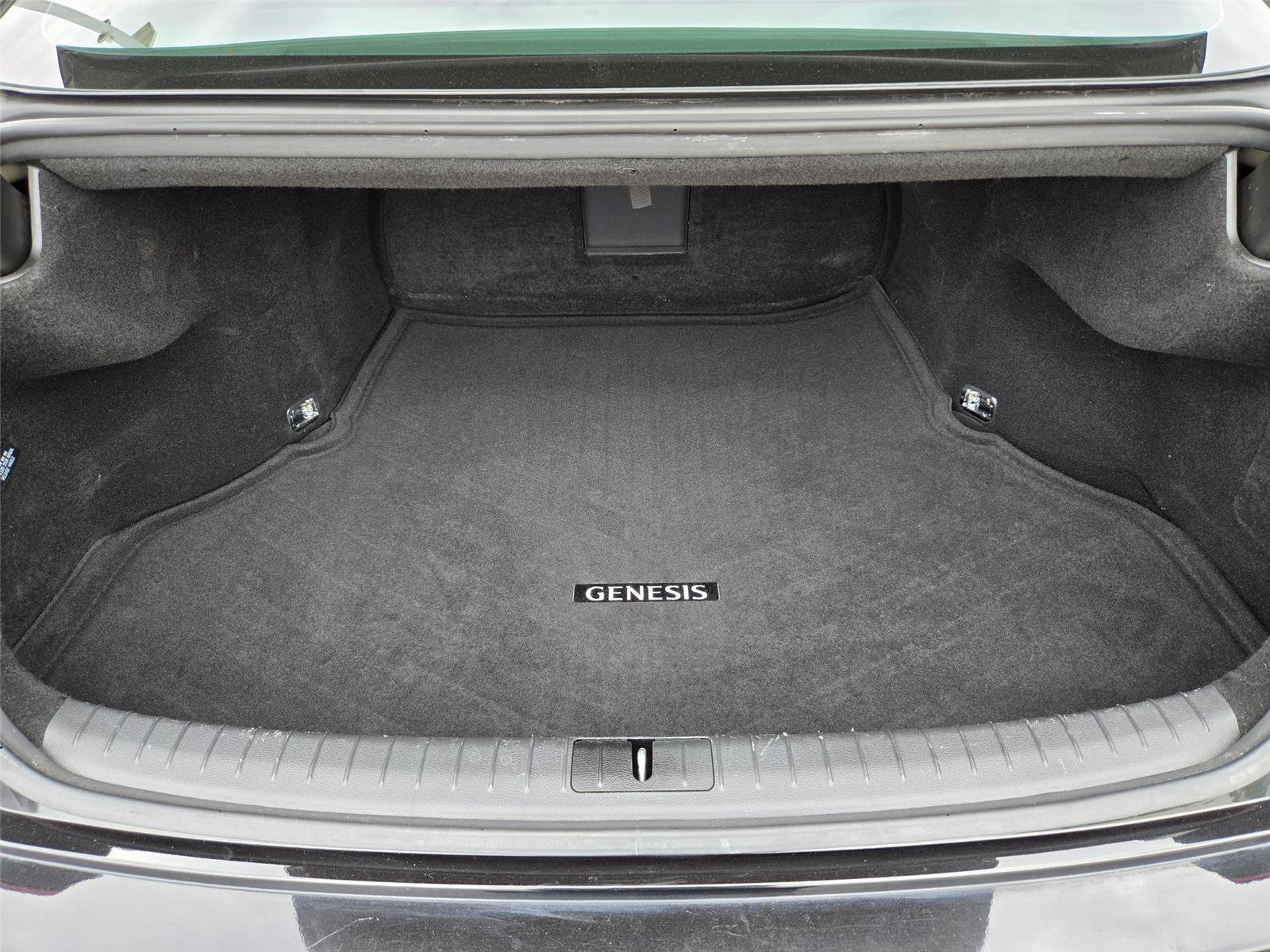 Used 2018 Genesis G80 5.0 Ultimate RWD image 31