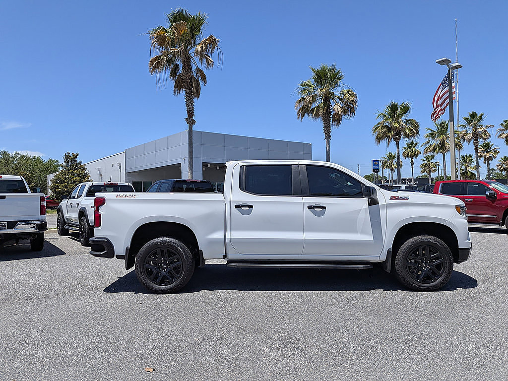 Certified 2025 Chevrolet Silverado 1500 LT Trail Boss w/ Convenience Package II AWD/4WD image 20