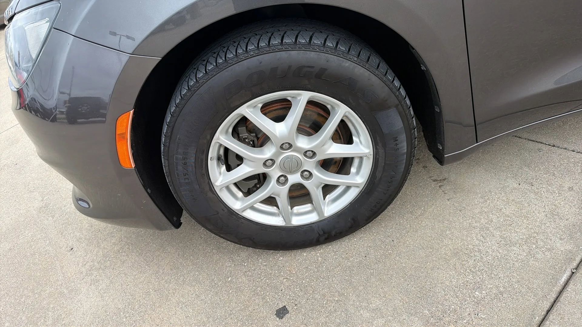Used 2017 Chrysler Pacifica Touring image 31