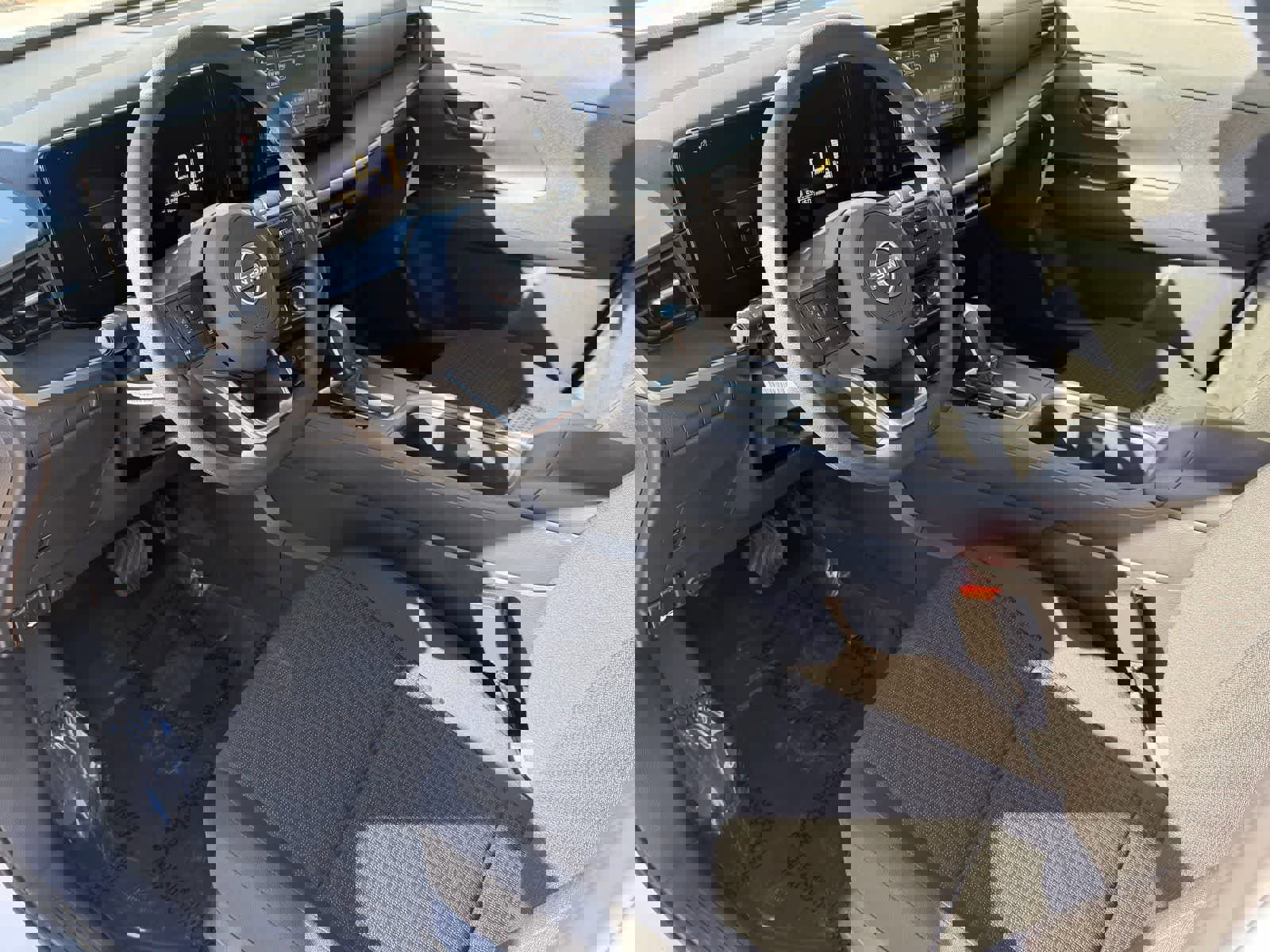 Certified 2025 Nissan Kicks S image 2